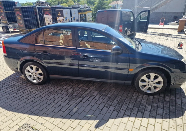 Opel Vectra cena 10900 przebieg: 173000, rok produkcji 2002 z Łazy małe 704
